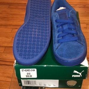 Suede True Blue Pumas